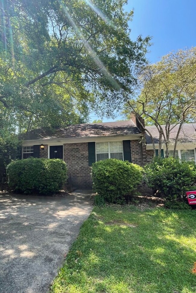 242 Sleepy Creek Dr in Athens, GA - Building Photo - Building Photo