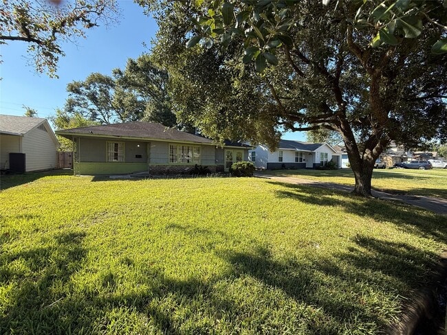 5614 Ricky St in Houston, TX - Building Photo - Building Photo