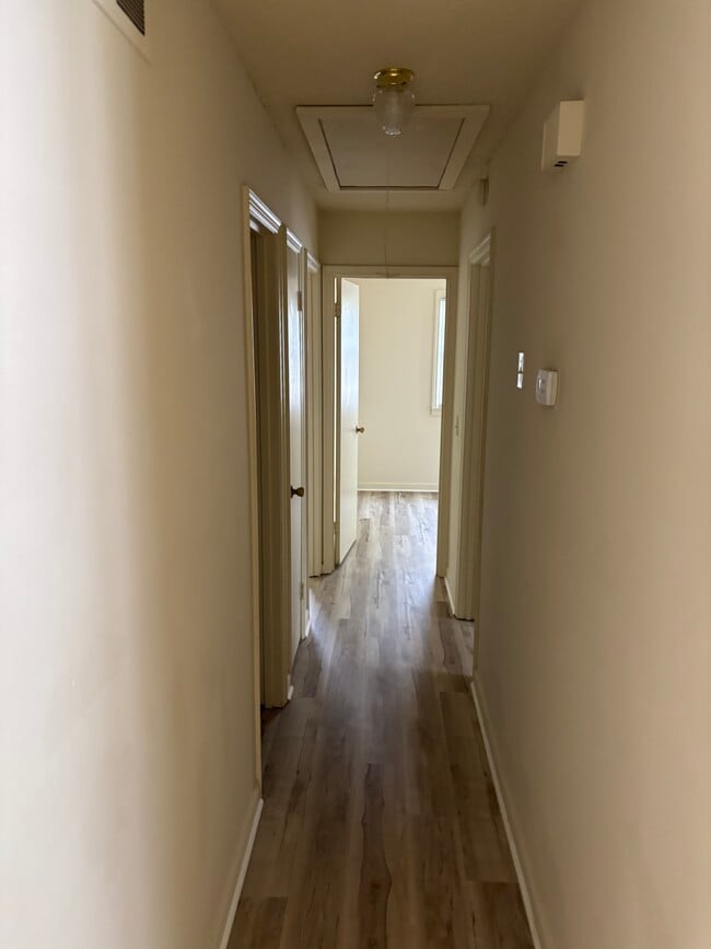 1906 Wickham Ave in High Point, NC - Building Photo - Building Photo