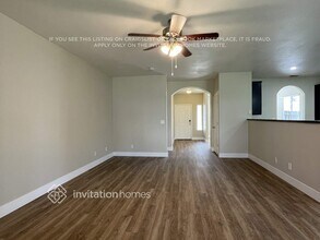 1531 Berkshire Dr in Yuba City, CA - Foto de edificio - Building Photo