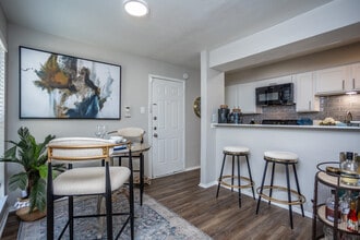 Lavera at Lake Highlands in Dallas, TX - Foto de edificio - Interior Photo