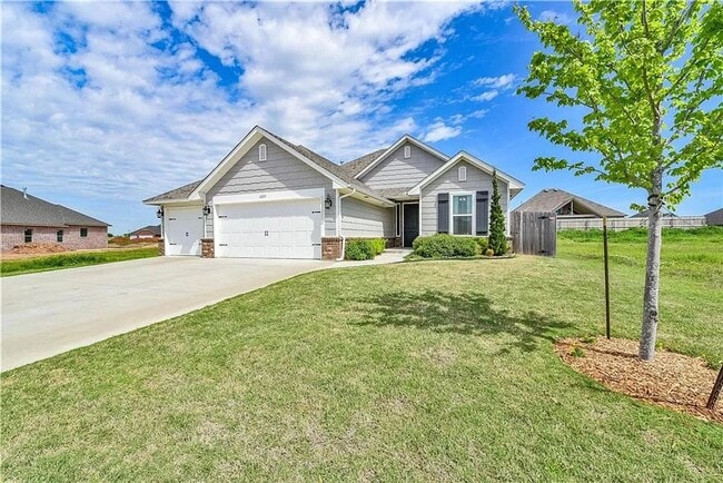 property at 2223 Kimball Dr