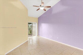 7620 S Aragon Blvd in Sunrise, FL - Building Photo - Building Photo