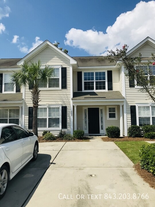 8857 Gable St in North Charleston, SC - Building Photo