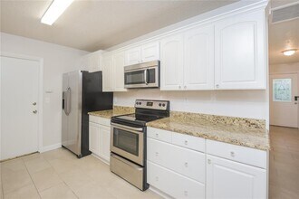 115 Westwood Dr in Daytona Beach, FL - Building Photo - Building Photo