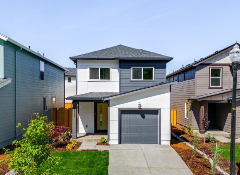 12022 NE 60th Ave in Vancouver, WA - Building Photo