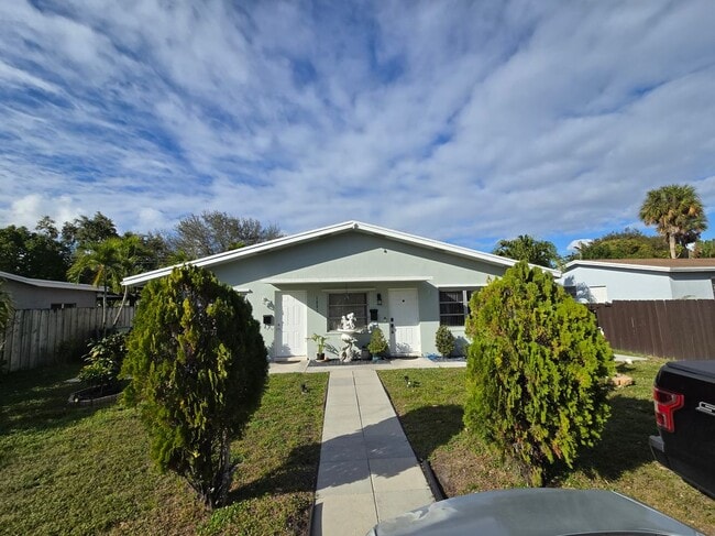 property at 1021 SW 32nd Ct