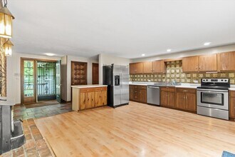 71 Wheeler Rd in Hollis, NH - Building Photo - Building Photo