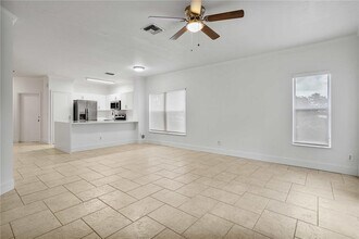 12200 SW 6th St in Pembroke Pines, FL - Building Photo - Building Photo