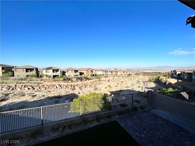 758 Spirit Lake St in Las Vegas, NV - Building Photo - Building Photo