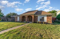 1629 Palisades Dr in Carrollton, TX - Building Photo - Building Photo