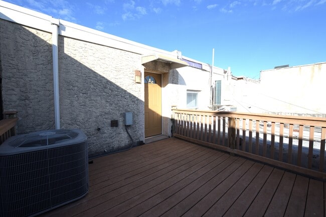 1547 S 13th St in Philadelphia, PA - Building Photo - Building Photo