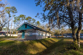 6128 Townsend Rd, Unit 1 in Jacksonville, FL - Foto de edificio - Building Photo