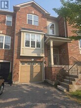 4 Seed House Ln in Halton Hills, ON - Building Photo - Building Photo