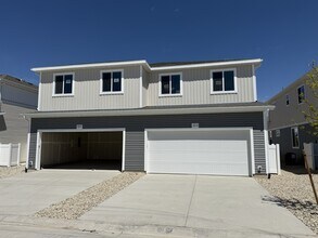 203 E Arcade Dr in Saratoga Springs, UT - Building Photo - Building Photo