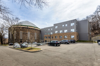 The Carina in Pittsburgh, PA - Building Photo - Building Photo