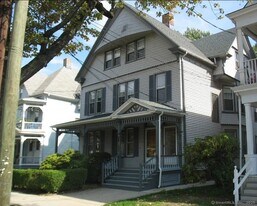 319 Sherman Ave in New Haven, CT - Building Photo