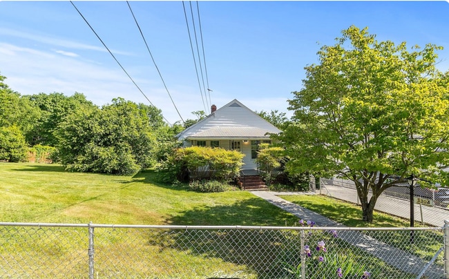 property at 3304 Clayborne Ave