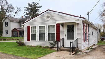 12189 Shady Ave in Conneaut Lake, PA - Building Photo