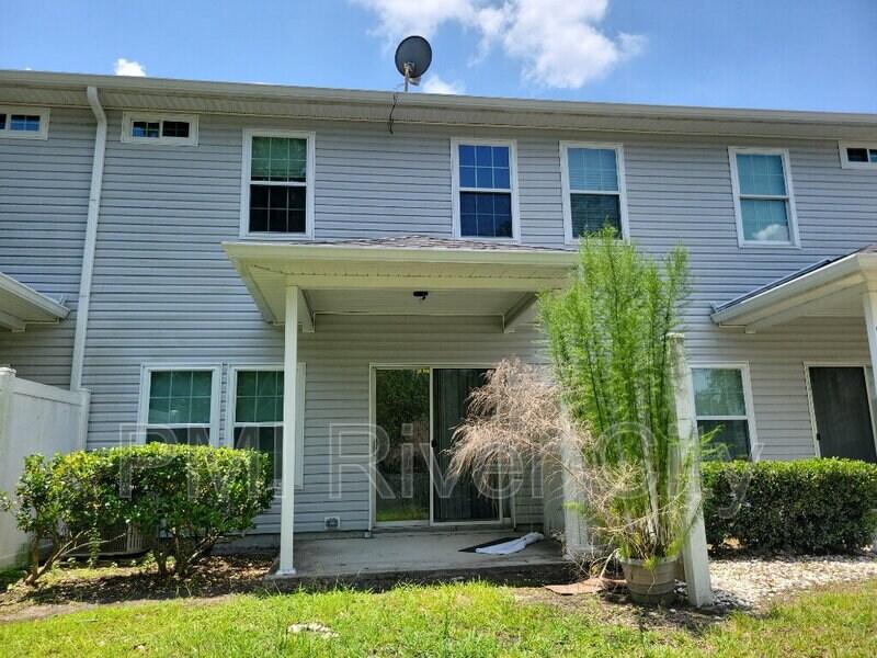 1605 Biscayne Bay Dr in Jacksonville, FL - Building Photo