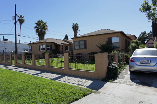 Vermont Knoll Retirement Center in Los Angeles, CA - Foto de edificio - Building Photo