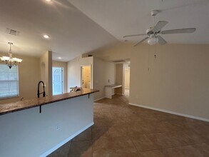 6012 Thrush Ave in Ft. Myers, FL - Building Photo - Building Photo