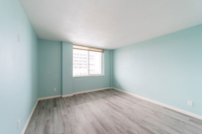 2800 N Atlantic Ave in Daytona Beach, FL - Building Photo - Building Photo