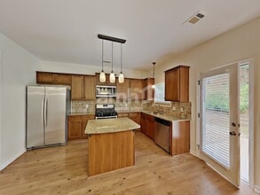125 Kingland St in Woodstock, GA - Building Photo - Building Photo