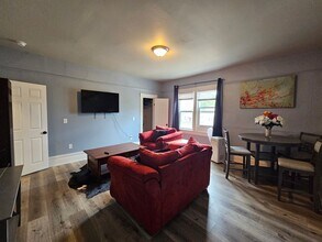 218 E Baldwin Ave in Spokane, WA - Building Photo - Building Photo