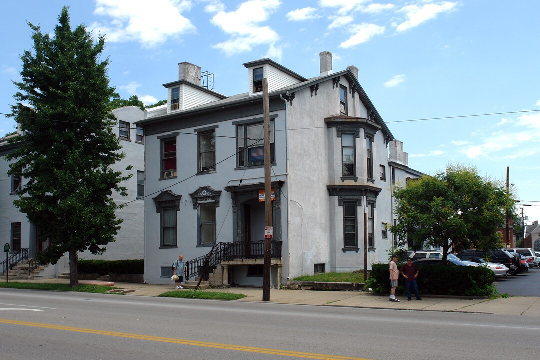 176 N Broadway in Lexington, KY - Foto de edificio