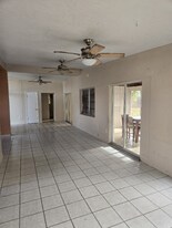 22259 Belinda Ave in Port Charlotte, FL - Building Photo
