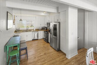 11866 Starfish Ln in Malibu, CA - Building Photo - Building Photo