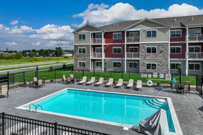 Park Brook Apartments in Isanti, MN - Foto de edificio - Building Photo