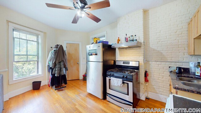86 Hammond St in Boston, MA - Building Photo - Building Photo