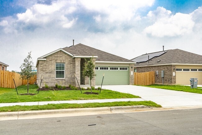 157 Seminole Dr in San Marcos, TX - Foto de edificio - Building Photo