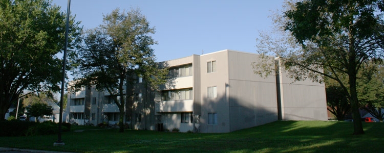 West Park Apartments in Sioux City, IA - Building Photo