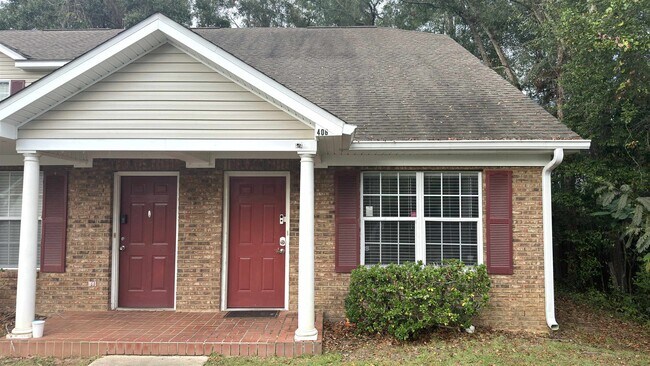 2740 W Tharpe St in Tallahassee, FL - Building Photo - Building Photo