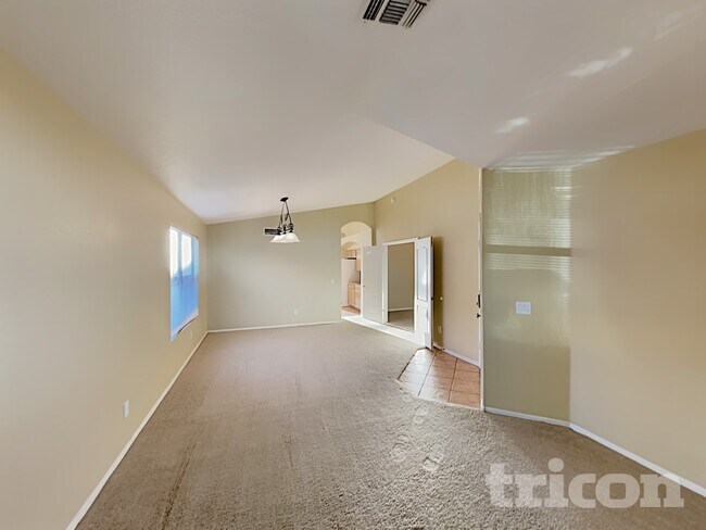 3021 S Woodruff in Mesa, AZ - Building Photo - Building Photo