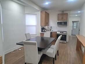 619 W 46th St in Chicago, IL - Building Photo - Building Photo