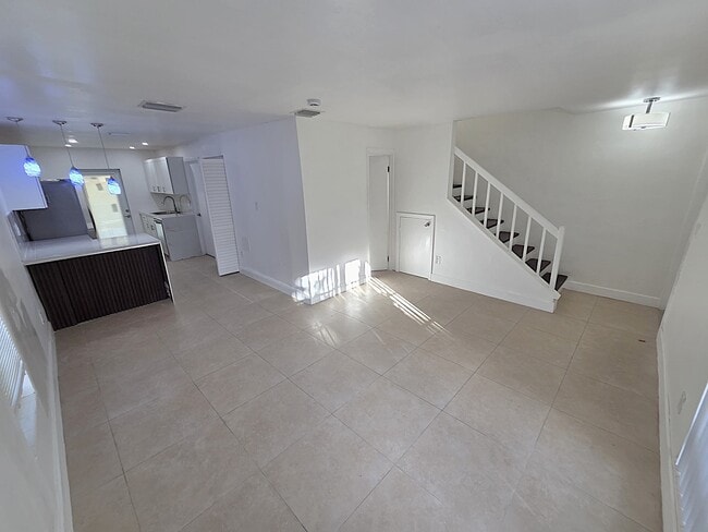 19356 SW 103rd Ct in Cutler Bay, FL - Building Photo - Building Photo