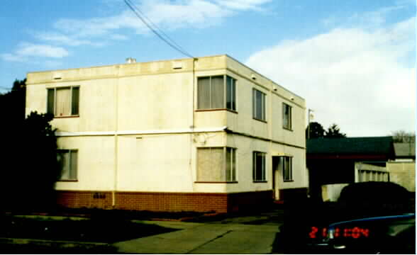 2331 Lowell Ave in Richmond, CA - Foto de edificio - Building Photo