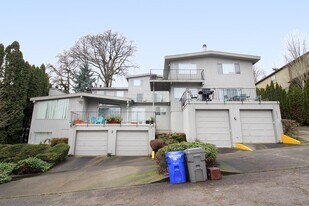 5025-5025 S View Point Ter, Unit 5025 in Portland, OR - Building Photo