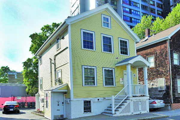 23 Lambert St, Unit 01 in Cambridge, MA - Building Photo