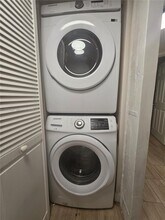 15711 SW 137th Ave in Miami, FL - Building Photo - Building Photo