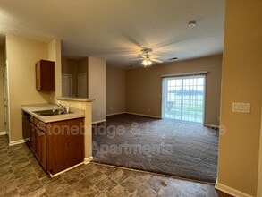 1103 Lighthouse Cove in Jeffersonville, IN - Building Photo - Building Photo