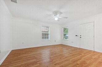 4043 Gray Oak Pl in Dallas, TX - Building Photo - Building Photo