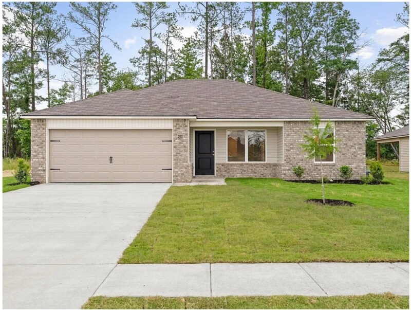 157 Coleman Wy in Calera, AL - Building Photo