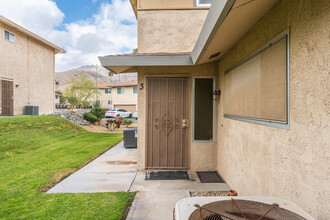 46917 CA-74 in Palm Desert, CA - Building Photo - Building Photo