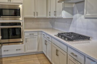 102 Clift Crk Dr in Madison, AL - Foto de edificio - Building Photo