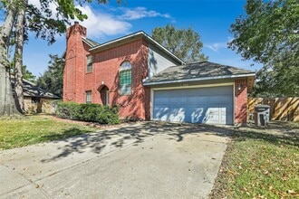 8406 Vistadale Dr in Humble, TX - Building Photo - Building Photo